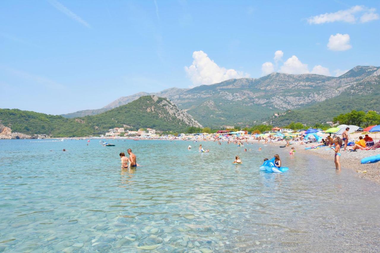 Apartments Siljak Petrovac Buitenkant foto