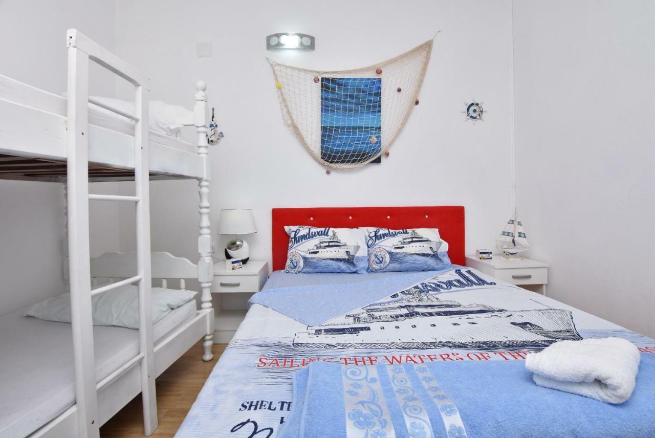 Apartments Siljak Petrovac Buitenkant foto