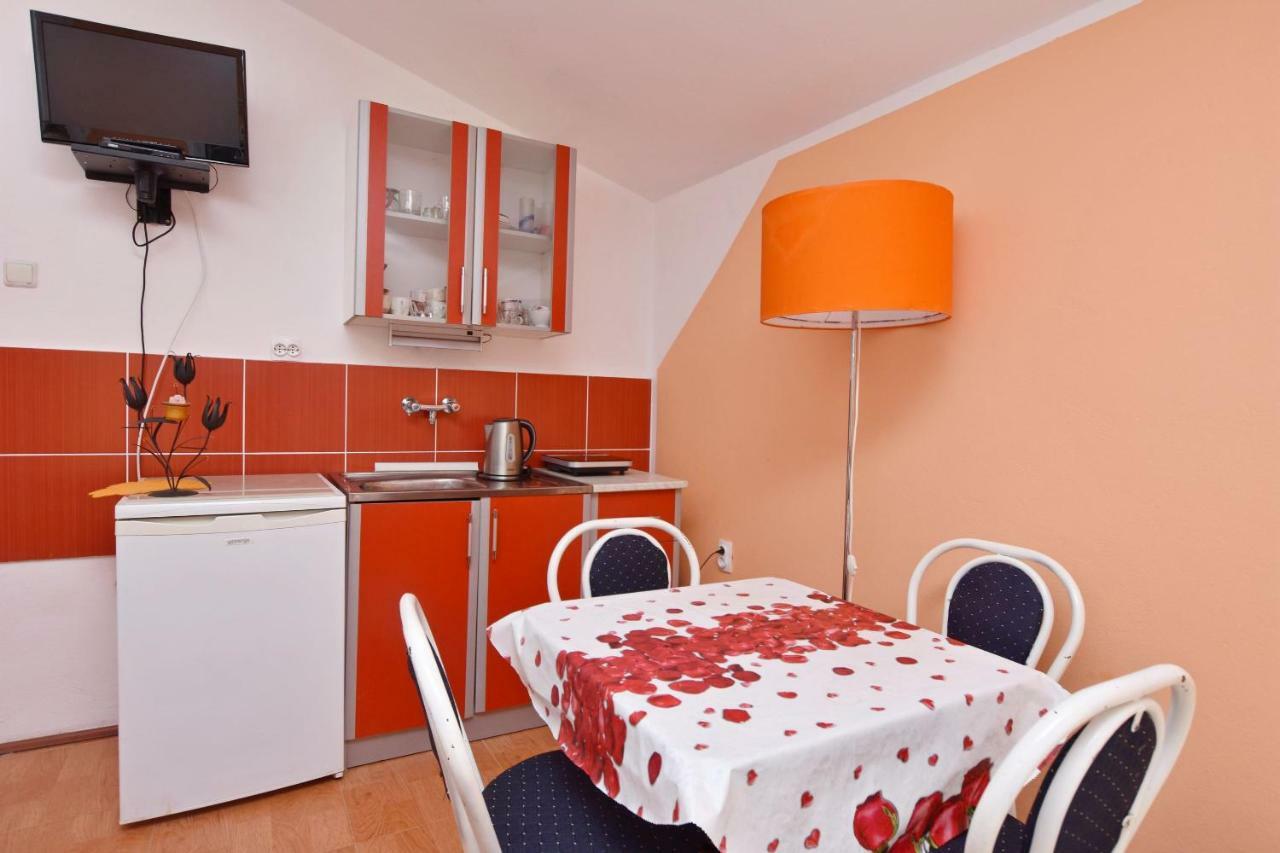 Apartments Siljak Petrovac Buitenkant foto