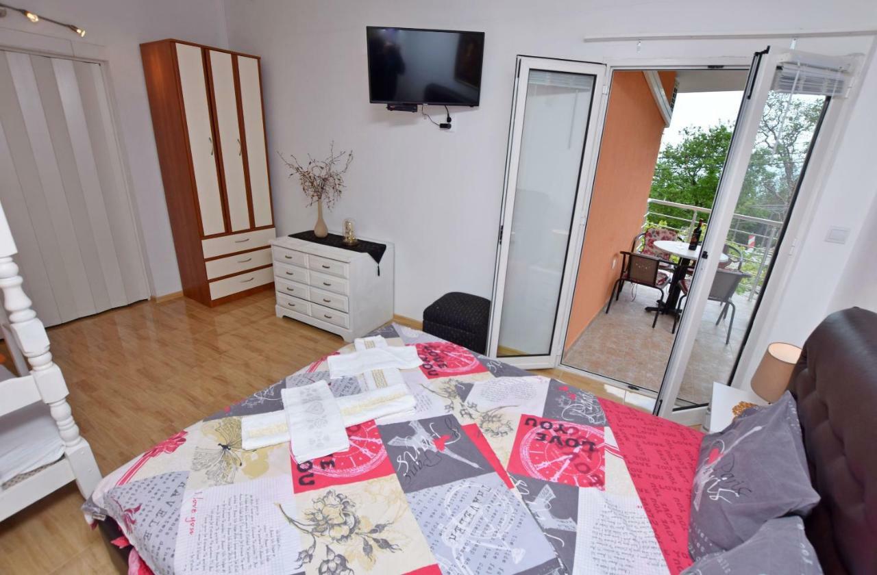 Apartments Siljak Petrovac Buitenkant foto