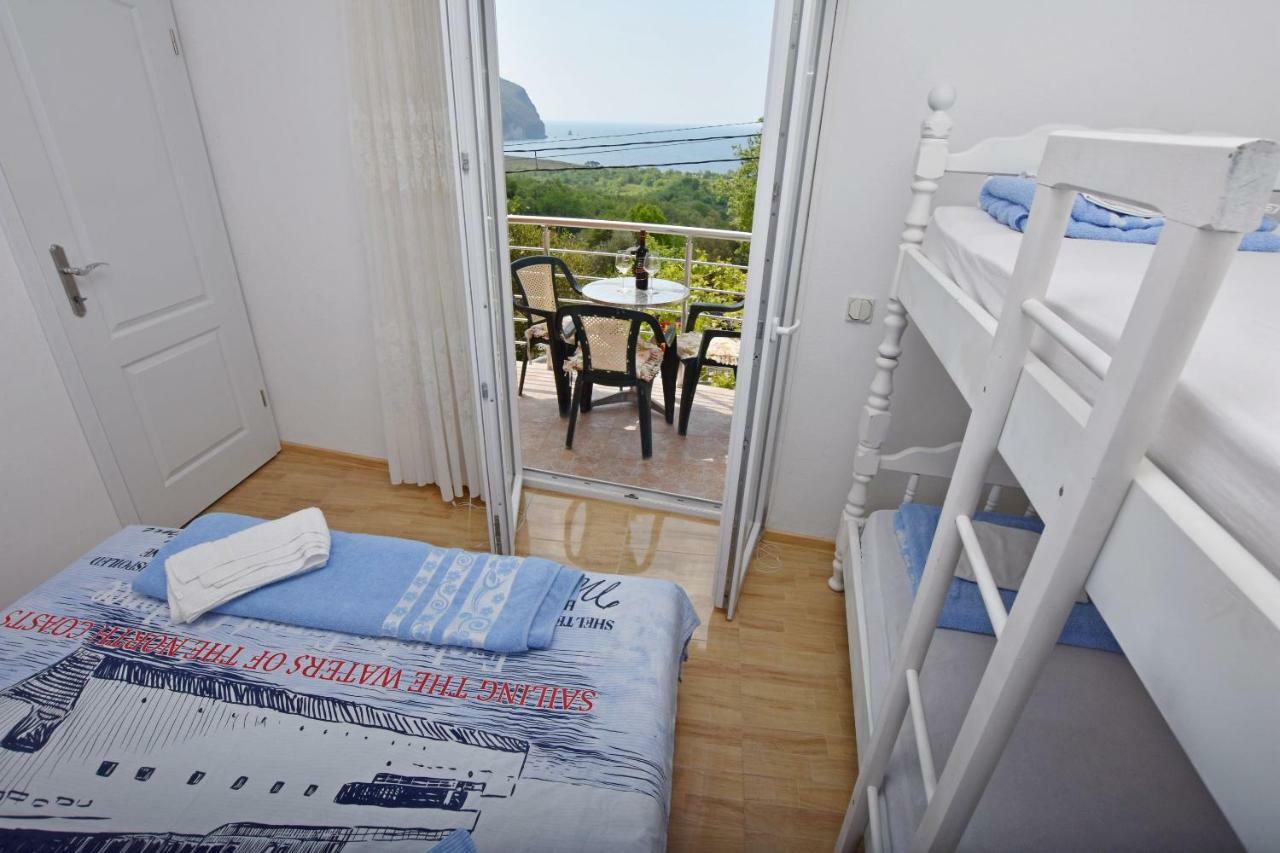 Apartments Siljak Petrovac Buitenkant foto