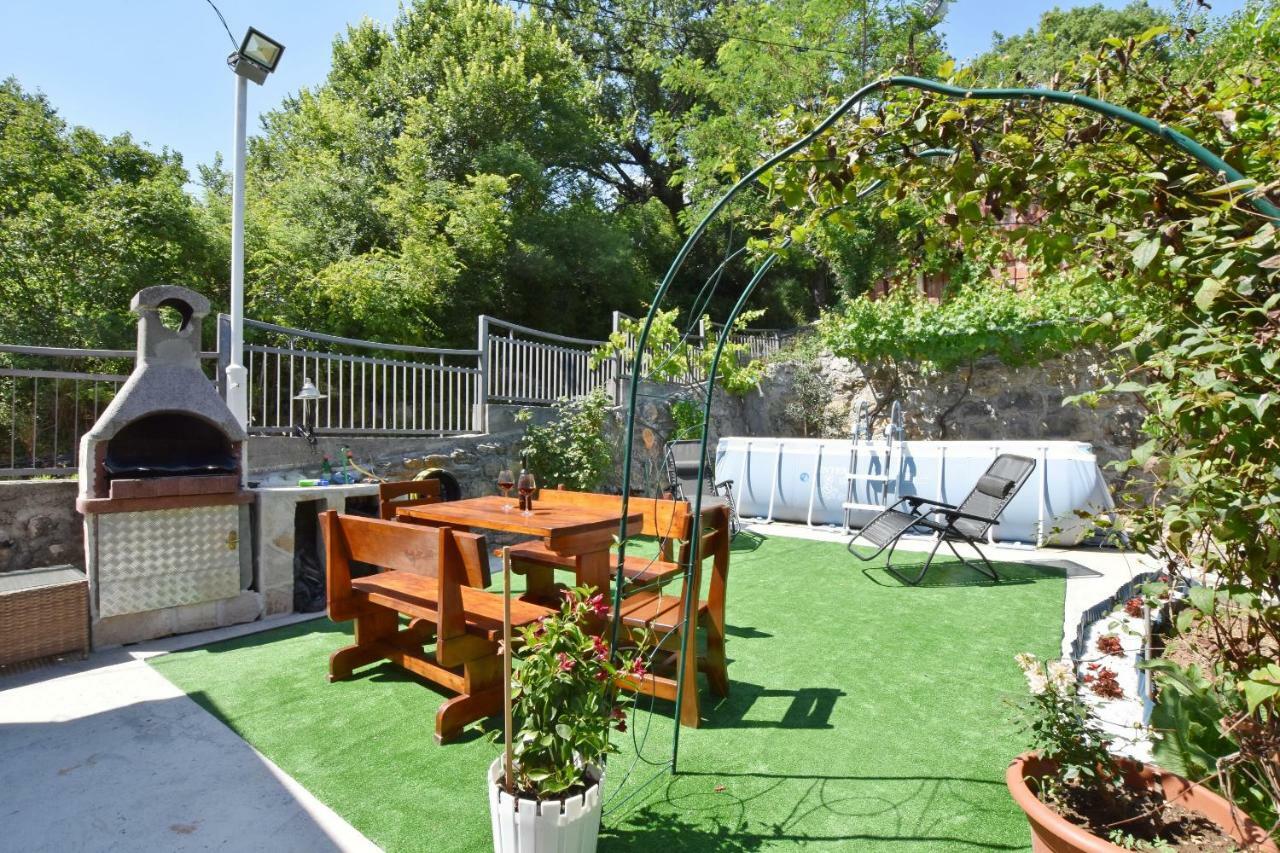 Apartments Siljak Petrovac Buitenkant foto
