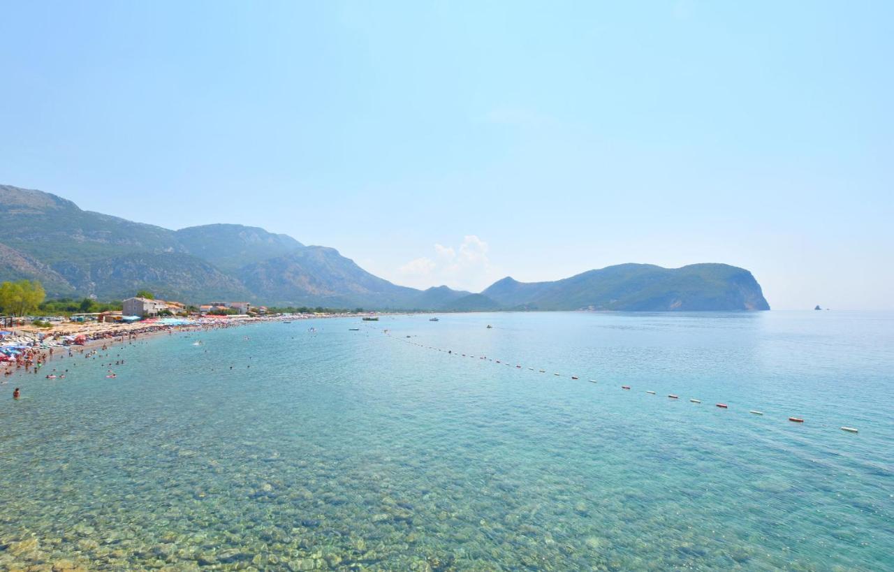 Apartments Siljak Petrovac Buitenkant foto